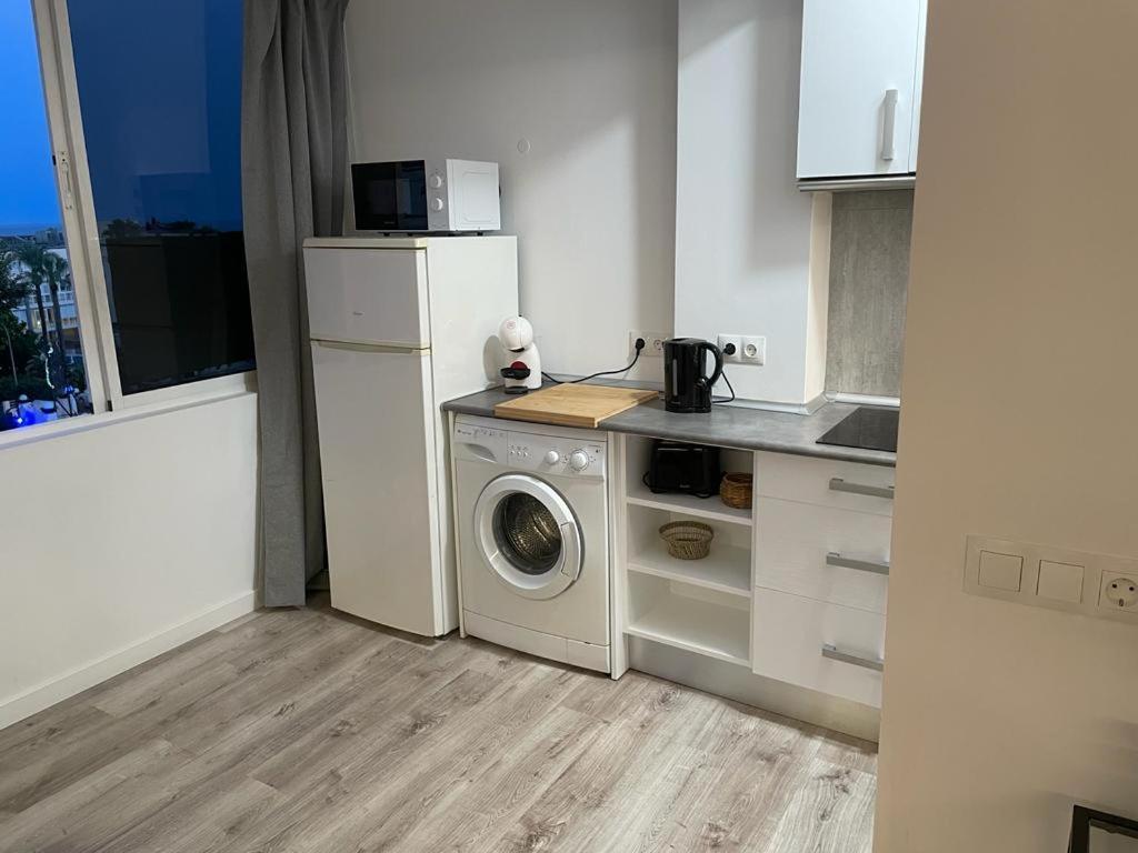 Apartamento C Y L Torremolinos Eksteriør billede